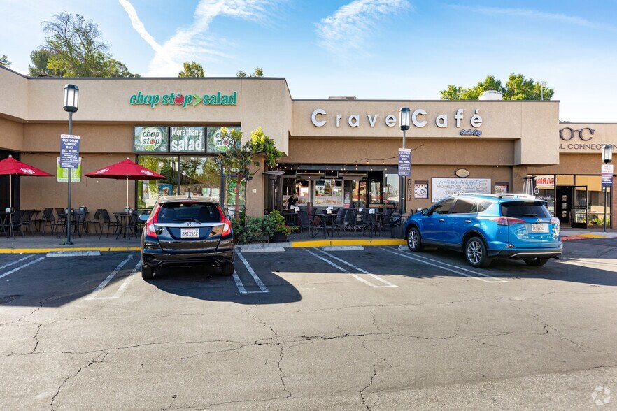 More Photos Of 11976-11996 Ventura Blvd, Studio City General Retail For Lease