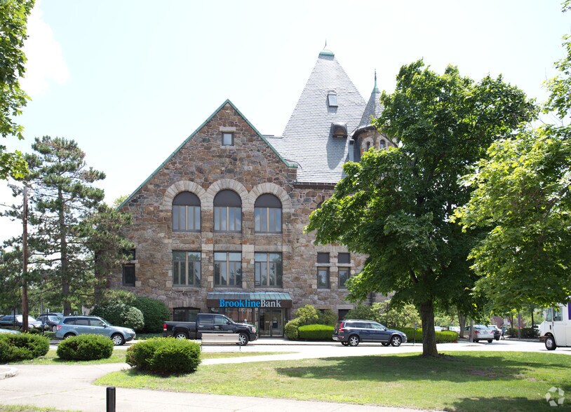 More Photos Of 10 Langley Rd, Newton Office For Sale