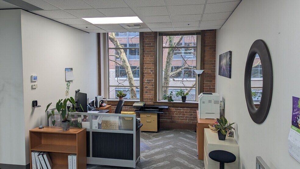 More Photos Of 401 2nd Ave S, Seattle Unknown For Lease