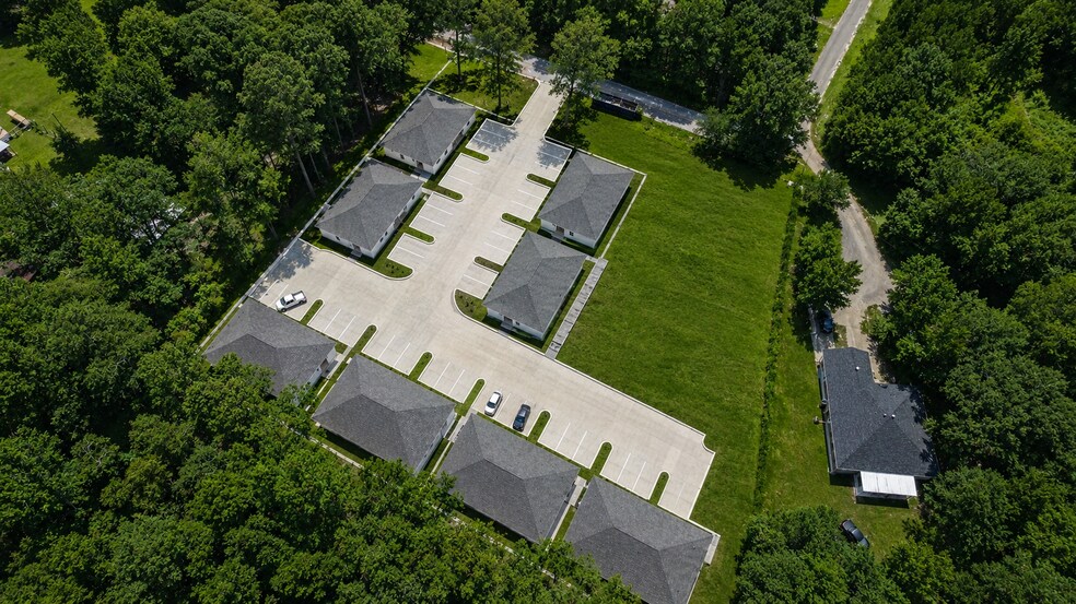 More Photos Of 103 Summer Pl, Huntsville Apartments For Sale