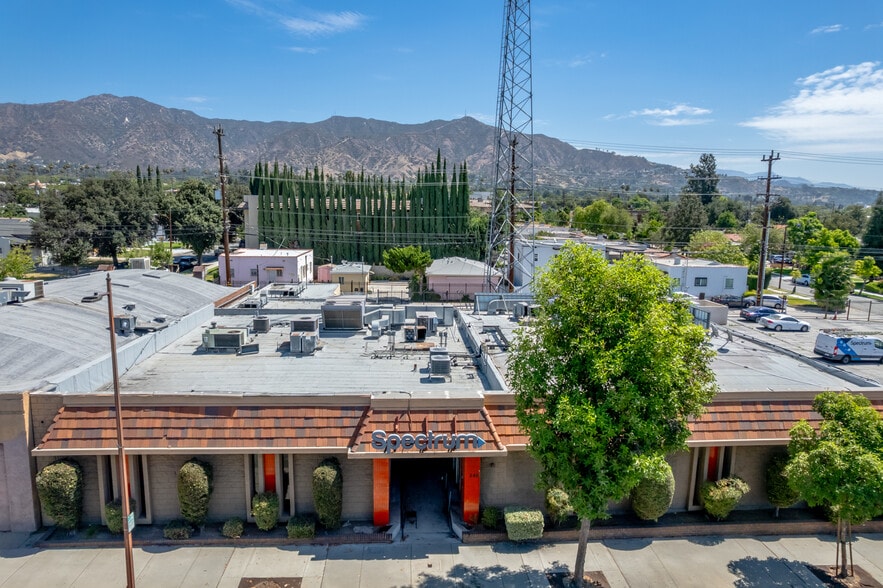 More Photos Of 6246 San Fernando Rd, Glendale Radio TVTransmission Facilities For Sale