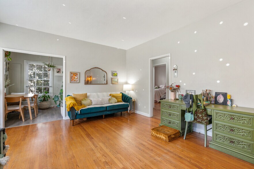 More Photos Of 646 Orange Grove Ave, South Pasadena Apartments For Sale