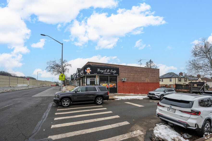 More Photos Of 21001 Horace Harding Expy, Flushing Freestanding For Lease