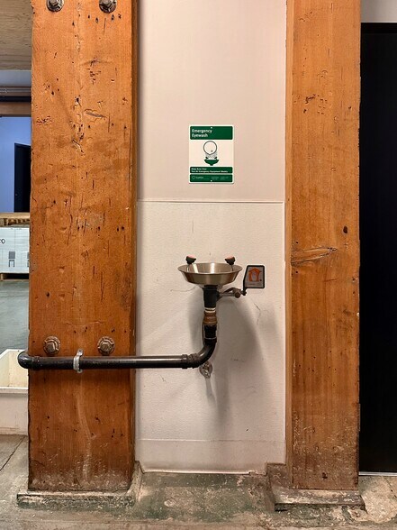 More Photos Of 3115 NE Sandy Blvd, Portland Loft Creative Space For Lease