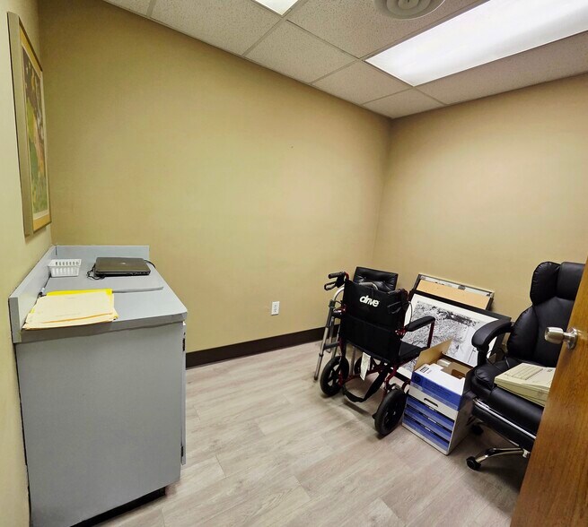 More Photos Of 75 Bloomfield Ave, Denville Medical For Lease