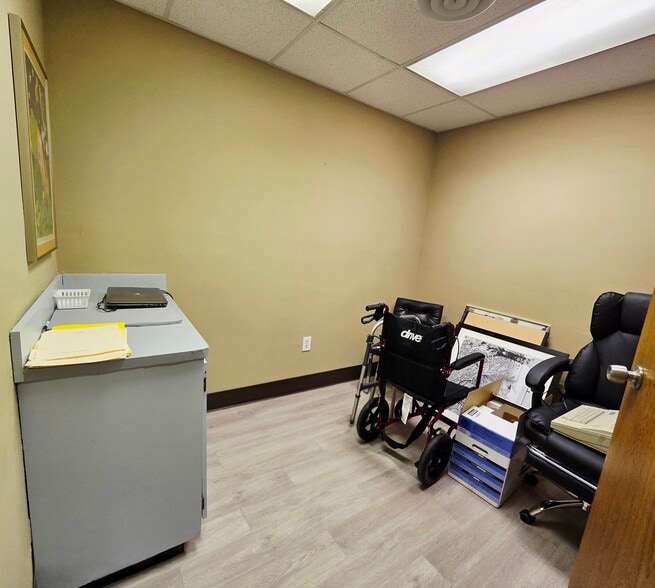 More Photos Of 75 Bloomfield Ave, Denville Medical For Sale