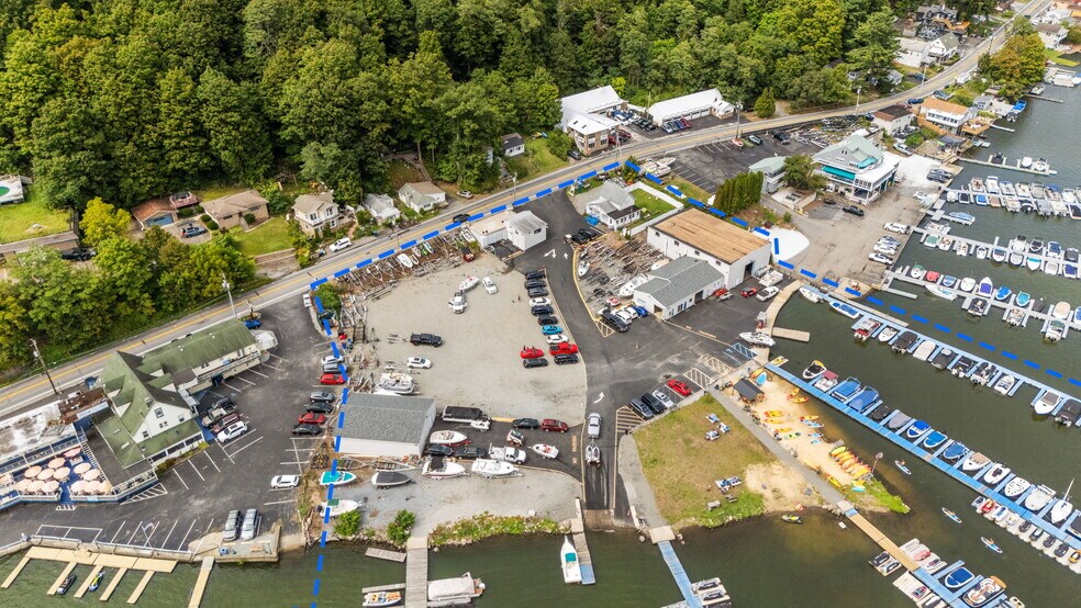 More Photos Of 622 Jersey Ave, Greenwood Lake Marina For Sale