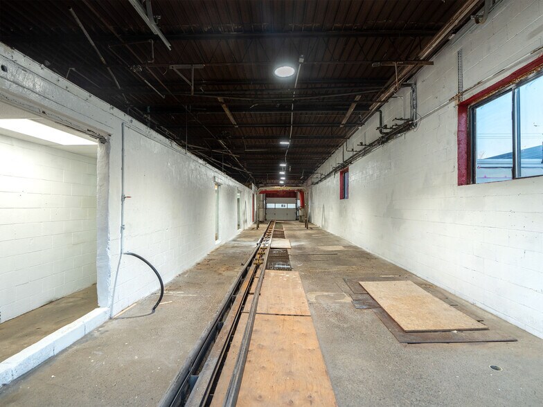 More Photos Of 627 Erie Ave, North Tonawanda Carwash For Sale