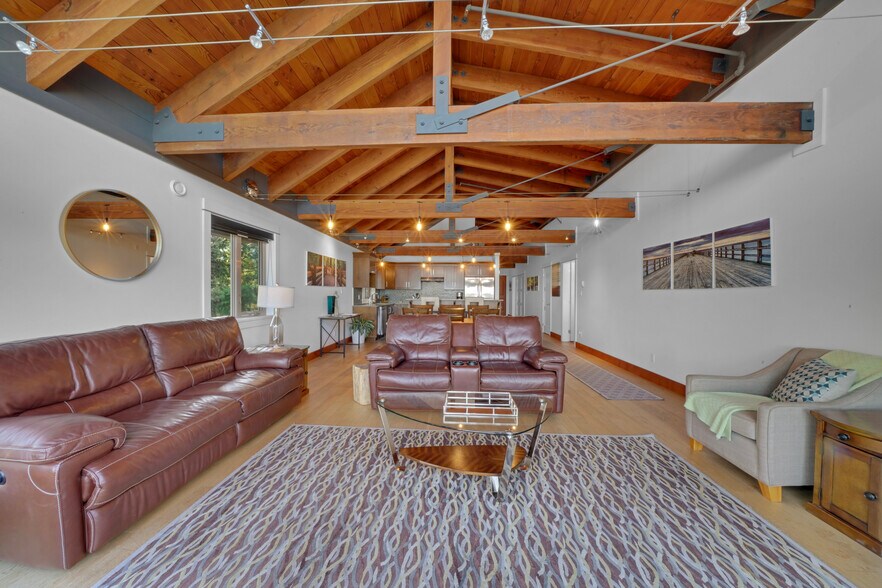 More Photos Of 118 Rainbow Rd, Salt Spring Island Land For Sale