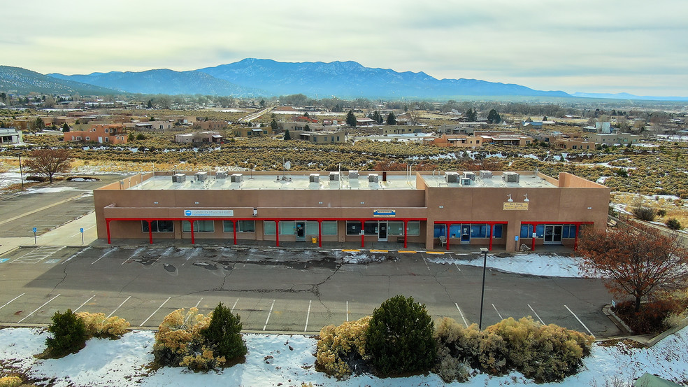 Primary Photo Of 1398 Weimer Rd, Taos Medical For Sale