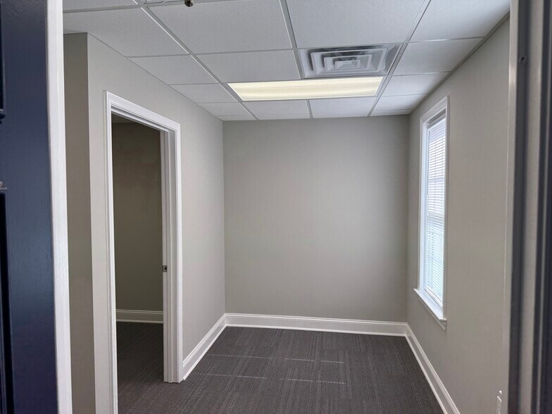 More Photos Of 129 W Patrick St, Frederick Office Residential For Lease