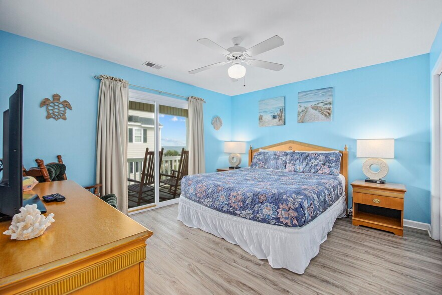 More Photos Of 412 S Seaside Dr, Surfside Beach Multifamily For Sale