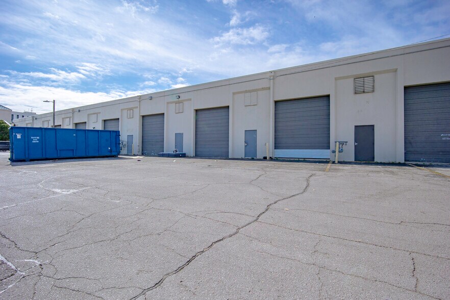 More Photos Of 1001 Enterprise Ave, Oklahoma City Unknown For Lease