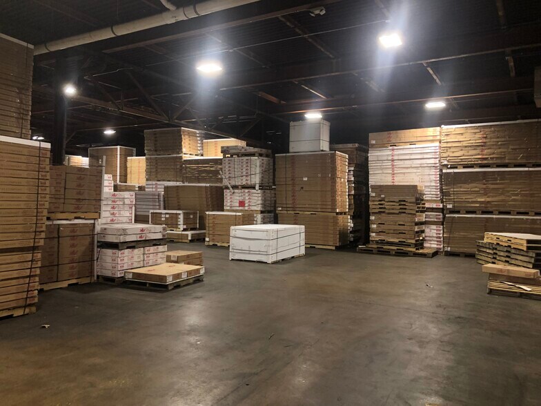 More Photos Of 263-275 Park Ave, East Hartford Warehouse For Lease