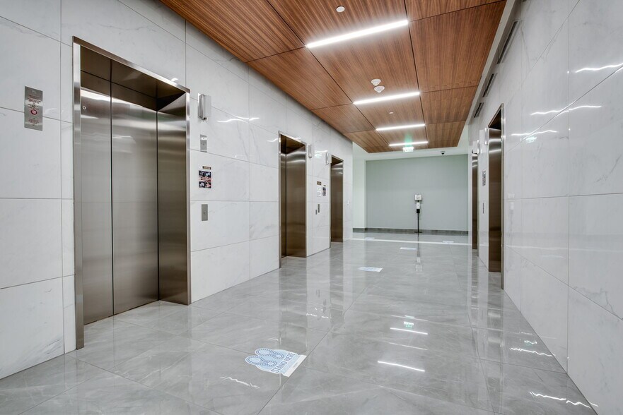 More Photos Of 14131 Midway Rd, Addison Office For Lease