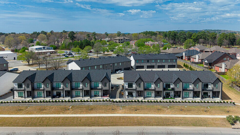 More Photos Of 225 Country Club Pky, Maumelle Multifamily For Sale