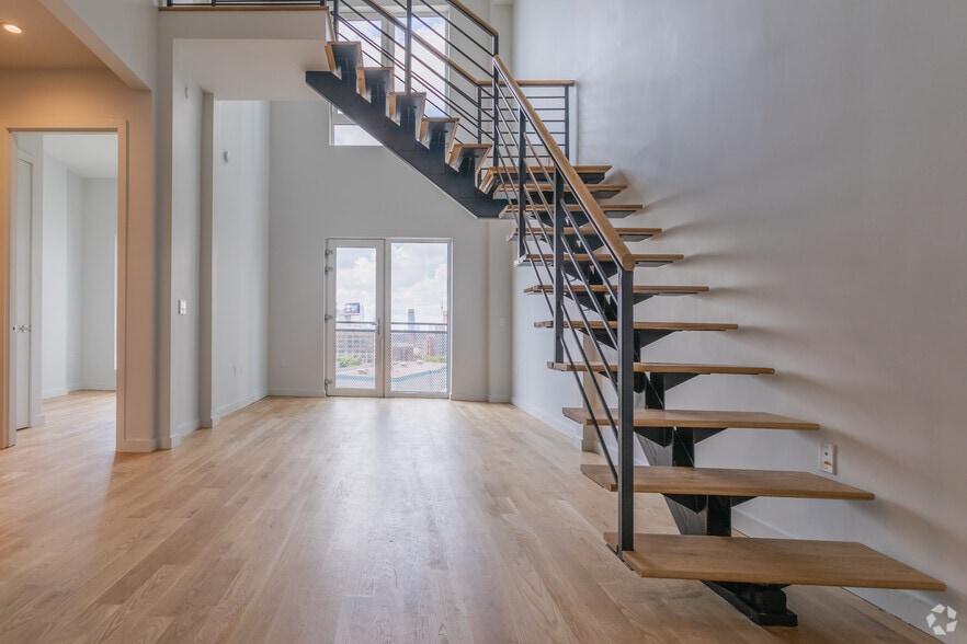 More Photos Of 45-67 Davis St, Long Island City Apartments For Lease