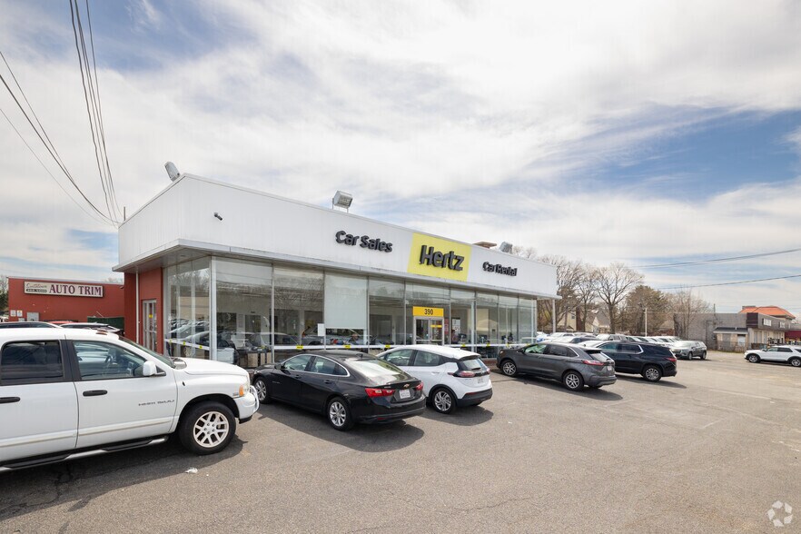 More Photos Of 390 Middle Country Rd, Smithtown Auto Dealership For Lease