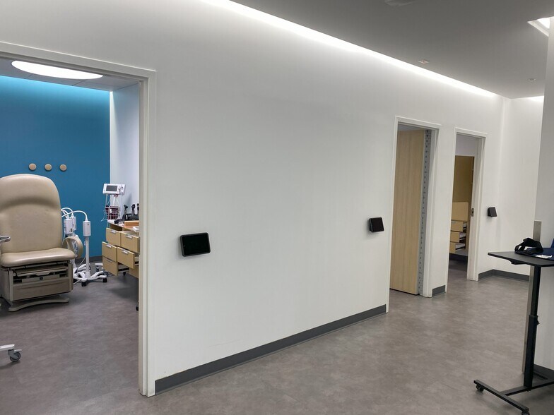 More Photos Of 28 N Almaden Ave, San Jose Apartments For Lease