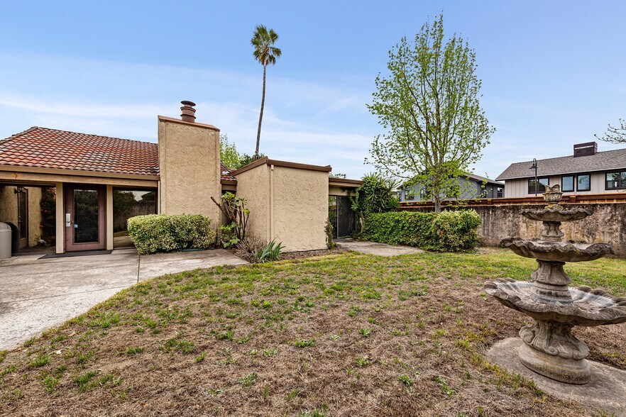 More Photos Of 1247 Broadway, Sonoma Office Residential For Lease