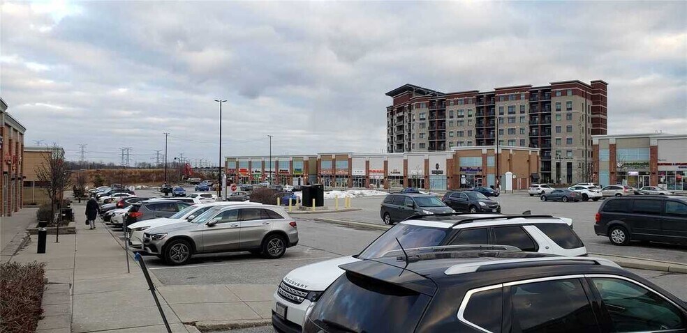 More Photos Of 20-40 New Delhi Dr, Markham Unknown For Lease