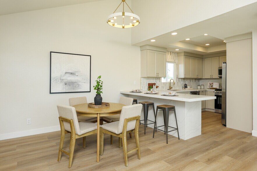 More Photos Of 658 Santa Fe Dr, Encinitas Multifamily For Sale