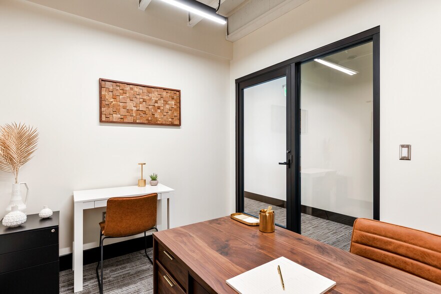 More Photos Of 122 S Green St, Tehachapi Coworking Space