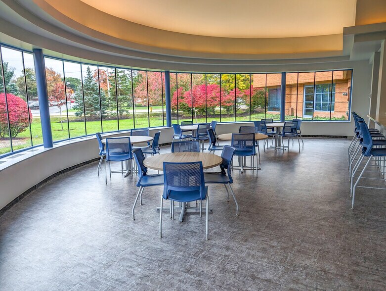 More Photos Of 61 John Muir Dr, Buffalo Unknown For Lease