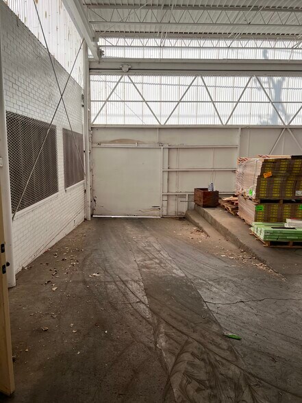 More Photos Of 2101 Grant St, Wichita Falls Warehouse For Lease