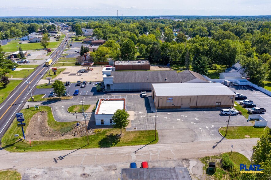 More Photos Of 4877 Mahoning Ave, Warren Auto Repair For Sale
