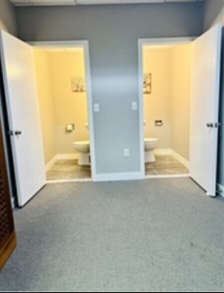 More Photos Of 180 State Rd, Sagamore Beach Office For Lease