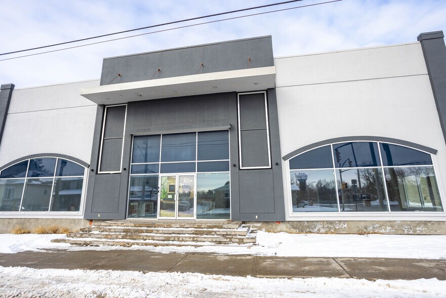 Primary Photo Of 1027 Notre Dame St, Embrun Storefront Retail Office For Lease