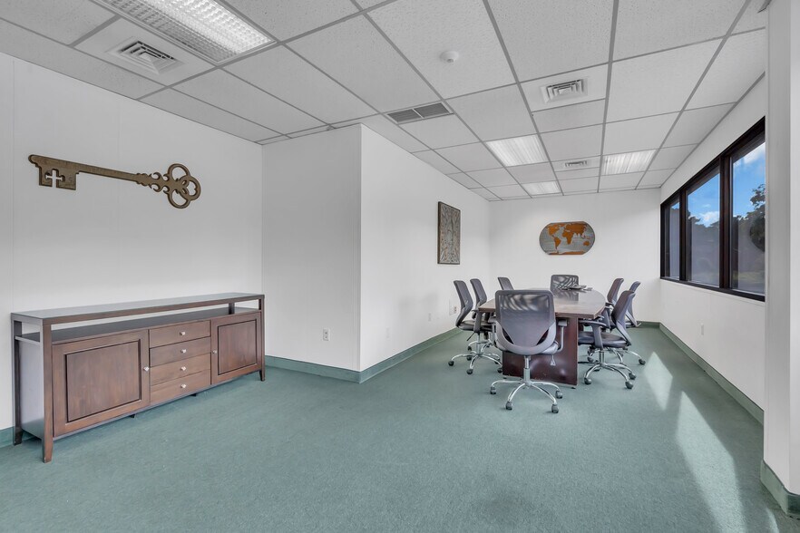 More Photos Of 788 Shrewsbury Ave, Tinton Falls Office For Sale