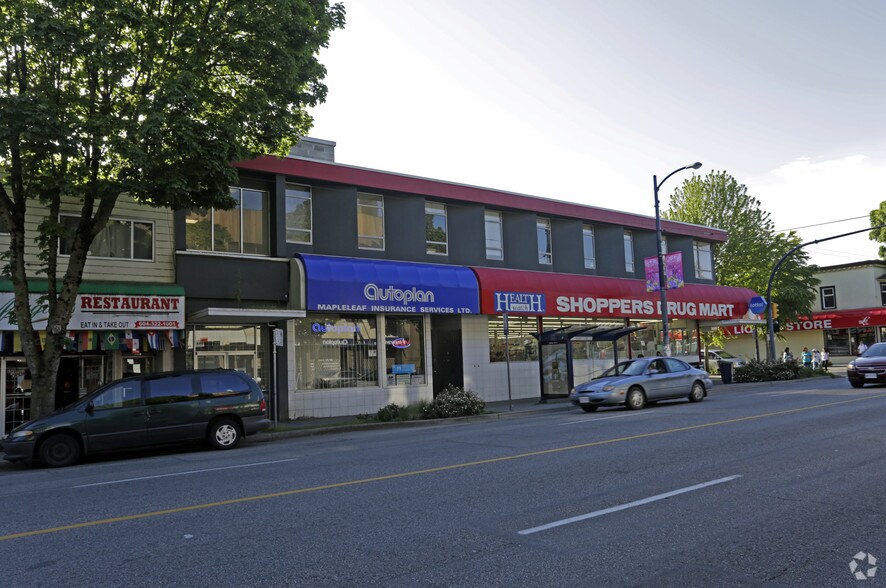 More Photos Of 6305-6325 Fraser St, Vancouver Storefront Retail Office For Lease