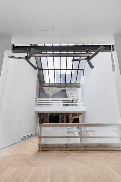 More Photos Of 54 Crosby St, New York Storefront For Lease