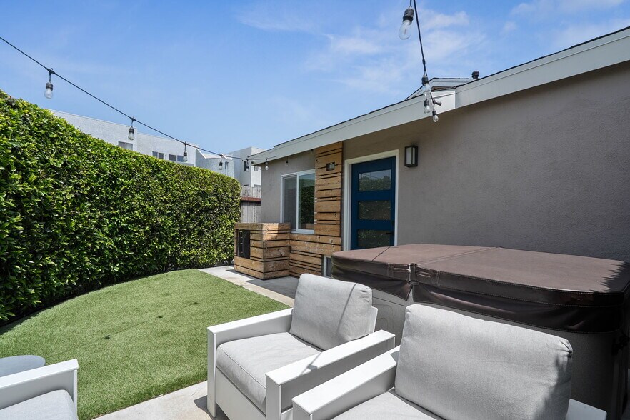 More Photos Of 4852 S Centinela Ave, Los Angeles Multifamily For Sale