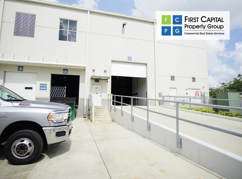 More Photos Of 13643 S Orange Ave, Orlando Distribution For Lease