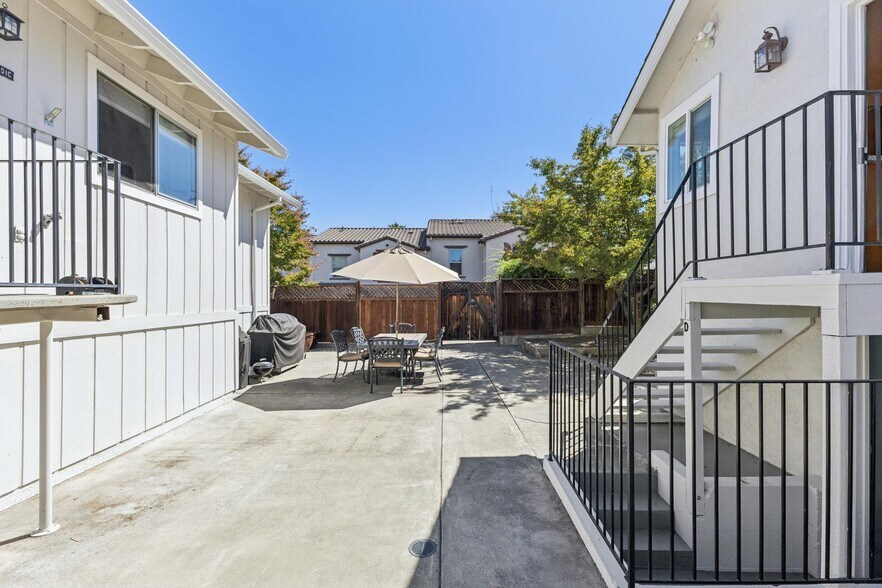 More Photos Of 3851 Vineyard Ave, Pleasanton Apartments For Sale