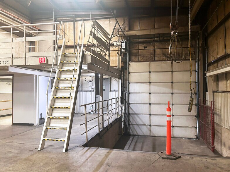 More Photos Of 5151 E 56th Ave, Commerce City Manufacturing For Lease