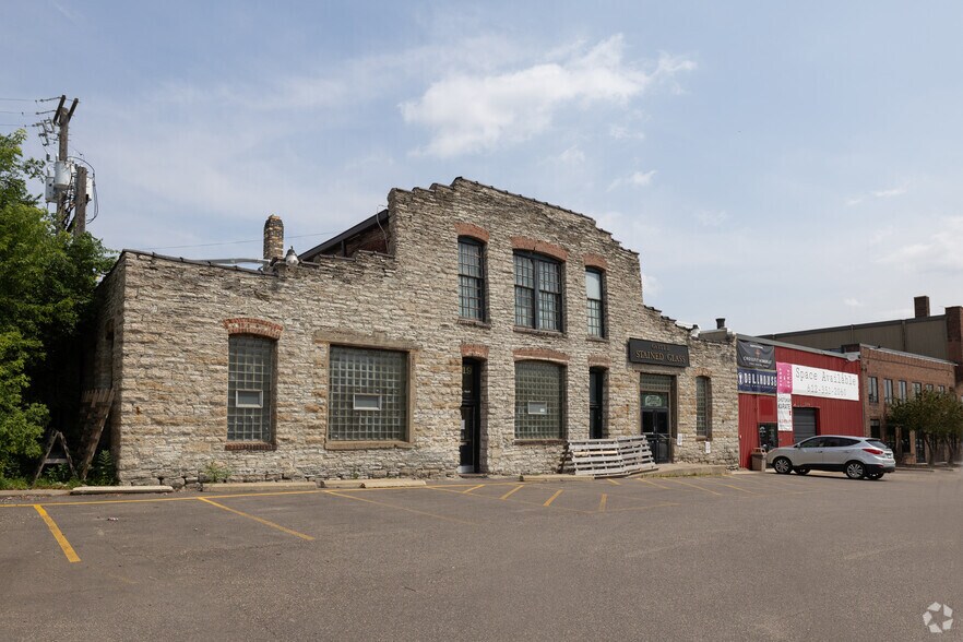 Primary Photo Of 1517-1519 NE Central Ave, Minneapolis Coworking Space