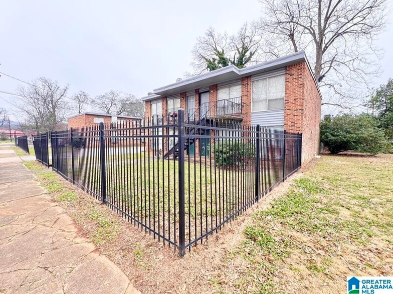 More Photos Of 137 59th St N, Birmingham Apartments For Sale
