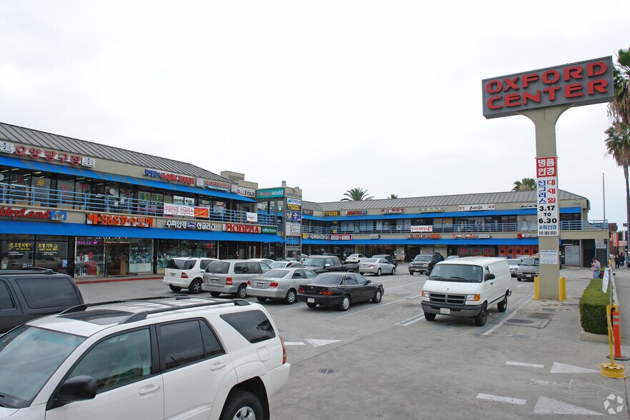 More Photos Of 3500-3548 W 8th St, Los Angeles Unknown For Lease