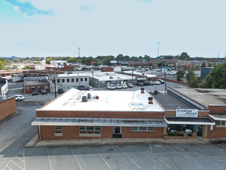 More Photos Of 1842 Banking St, Greensboro Office For Sale