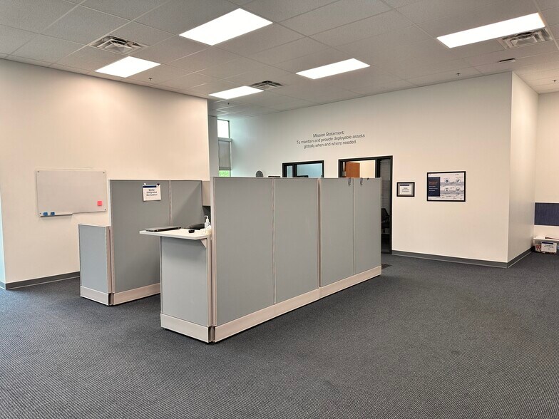 More Photos Of 5325 Seerley Rd, Indianapolis Distribution For Lease