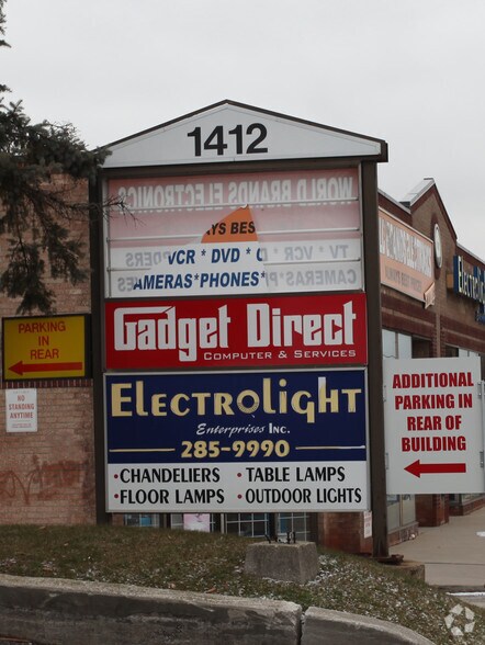 More Photos Of 1412 Kennedy Rd, Toronto Freestanding For Lease