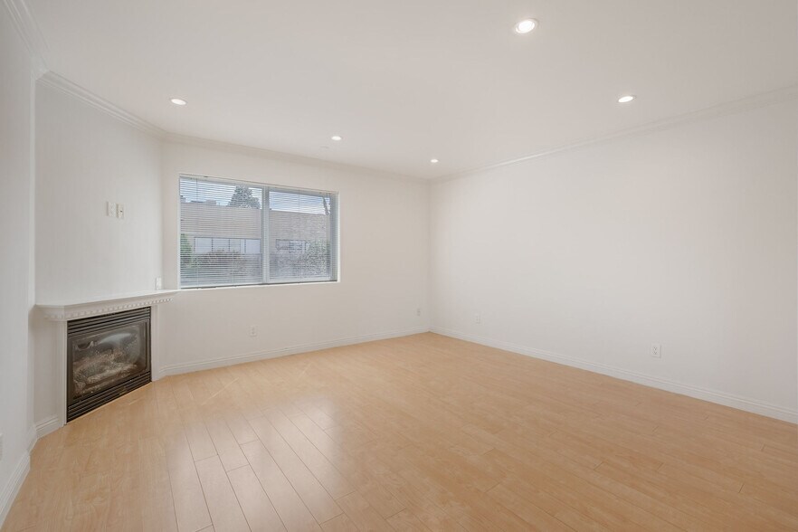 More Photos Of 4325 Stern Ave, Sherman Oaks Apartments For Sale