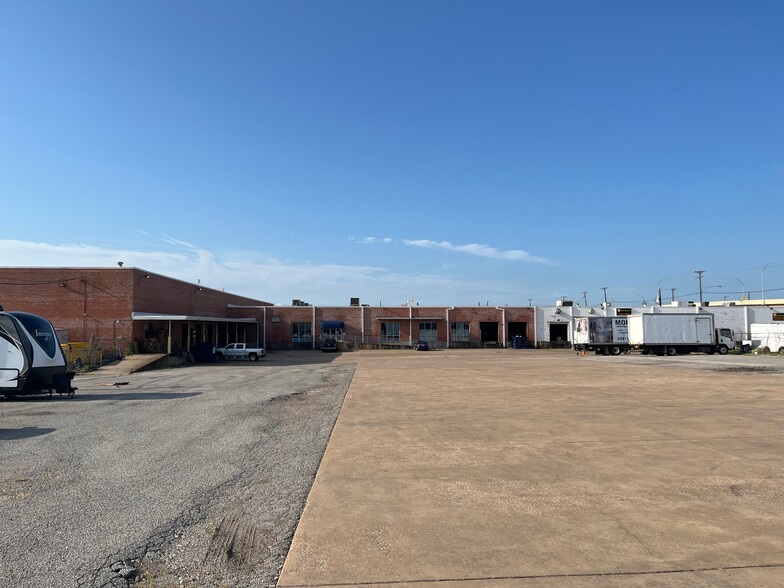 Primary Photo Of 4520 S Buckner Blvd, Dallas Warehouse For Sale