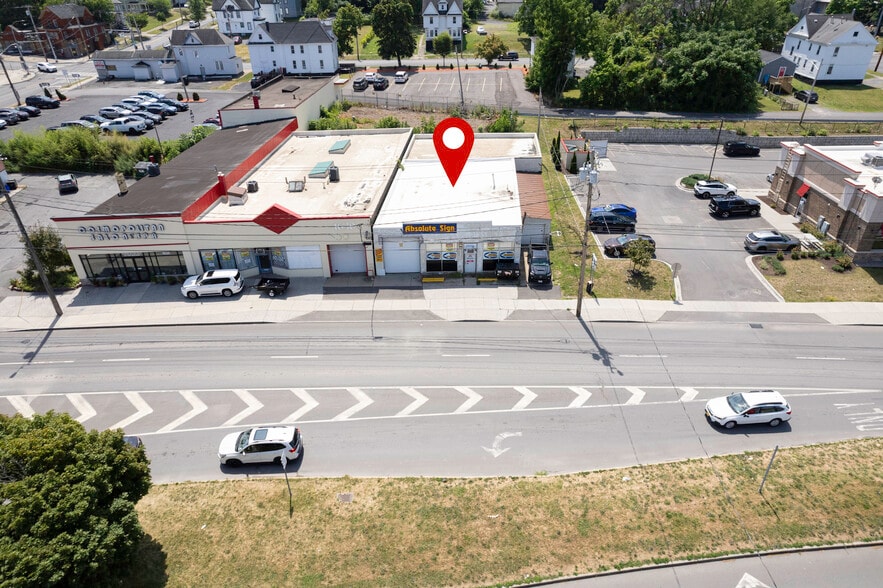 More Photos Of 1628 Erie Blvd E, Syracuse Flex For Sale