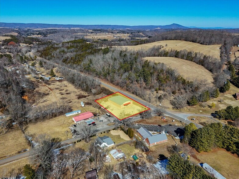 More Photos Of 3560 Foster Falls Rd, Barren Springs General Retail For Sale