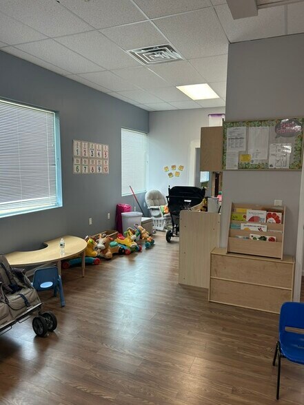 More Photos Of 2920 US Highway 6, Slate Hill Flex For Lease